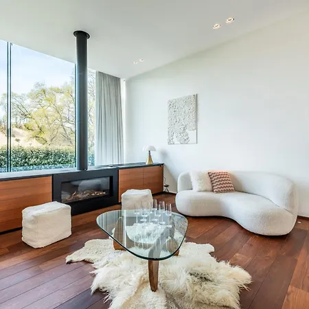 Villa Picasso - Lux Living