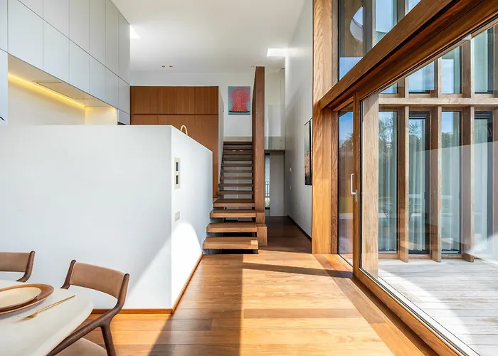 Villa Picasso - Lux Living